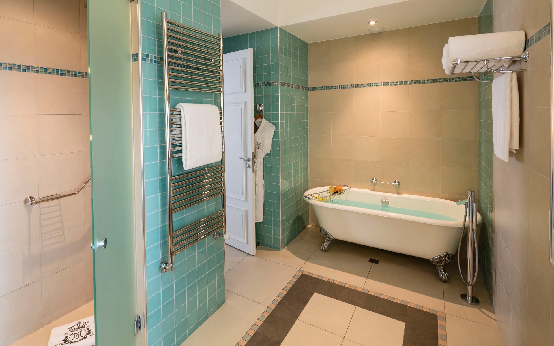 260/Suites/Suite prestige/Suite Prestige - Bathroom 9-  Majestic Hotel-Spa.jpg